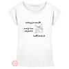 Schwarzes Katzenmotiv mit Text „looking for trouble and if I can not find it, I will create it“ auf weißem Damen T-Shirt, Leodin Shop