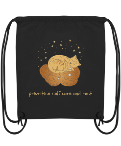 Schwarzer Organic Turnbeutel mit schlafender Katze und Schriftzug „prioritise self care and rest“