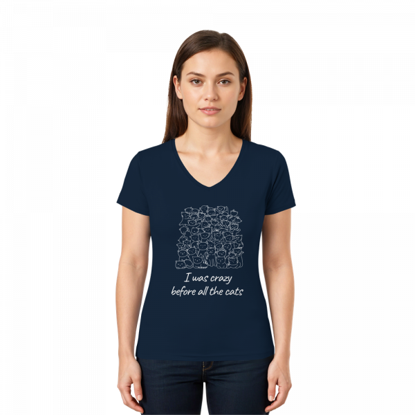 Damen V-Neck Katzenprint Shirt in Navy mit weißem Aufdruck getragen