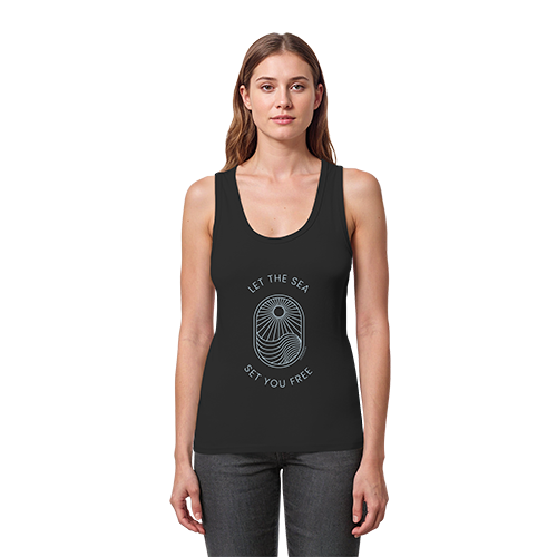 Model trägt schwarzes enganliegendes Tank Top Damen mit Beach Vibes Print