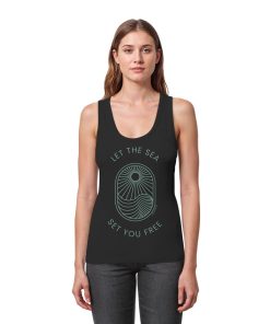 Model trägt marineblaues Tank Top Damen mit Strand Print