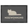 Katzen Fußmatte Miezwohnung Anthrazit mit heller Katze auf anthrazitfarbenem Hintergrund