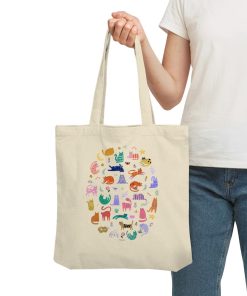 Katzenparadies Tote Bag in Natural wird in der Hand gehalten