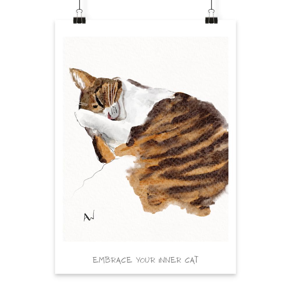 Digitale Katzenillustration mit dem Spruch „Embrace your Inner Cat“ von LEODIN als hochwertiger Fine Art Print.