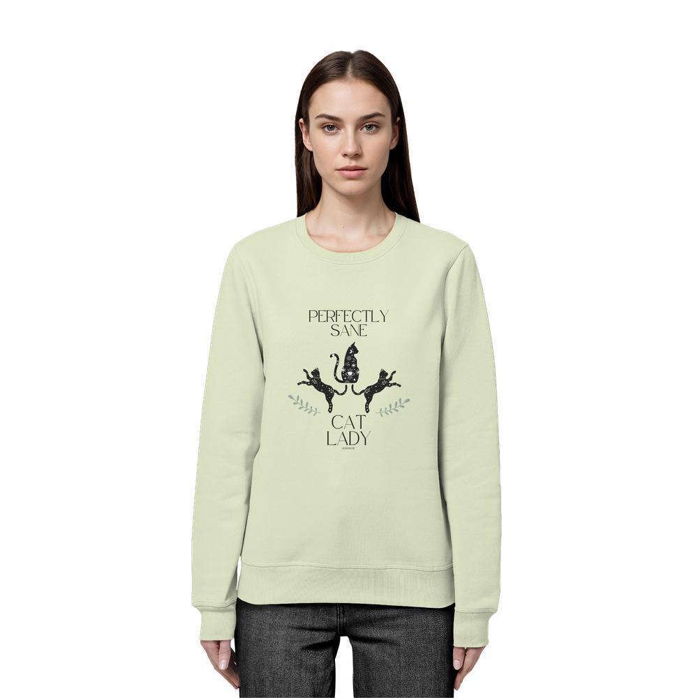 Frau trägt gelbgrünes Cat Lady Sweatshirt Damen mit stylishem Katzenprint