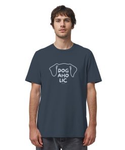 Mann trägt dunkel blaugraues Hundeshirt mit Dogaholic-Motiv