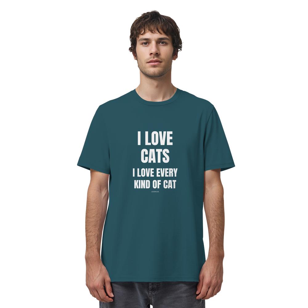 Mann trägt blaugrünes Cat Lover Statement Shirt mit minimalistischem Katzen Spruch