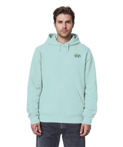 Mann trägt mintfarbenen Unisex Hoodie mit kleiner Blüte vorne