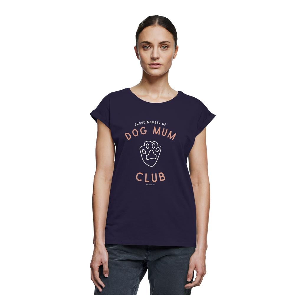 Navy Dog Mum Shirt für Damen als Tragebild