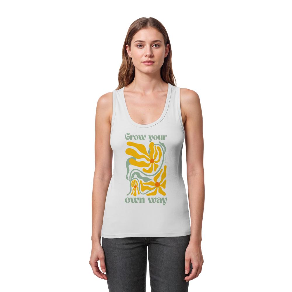 Frau trägt weißes Grow your own way Tank Top